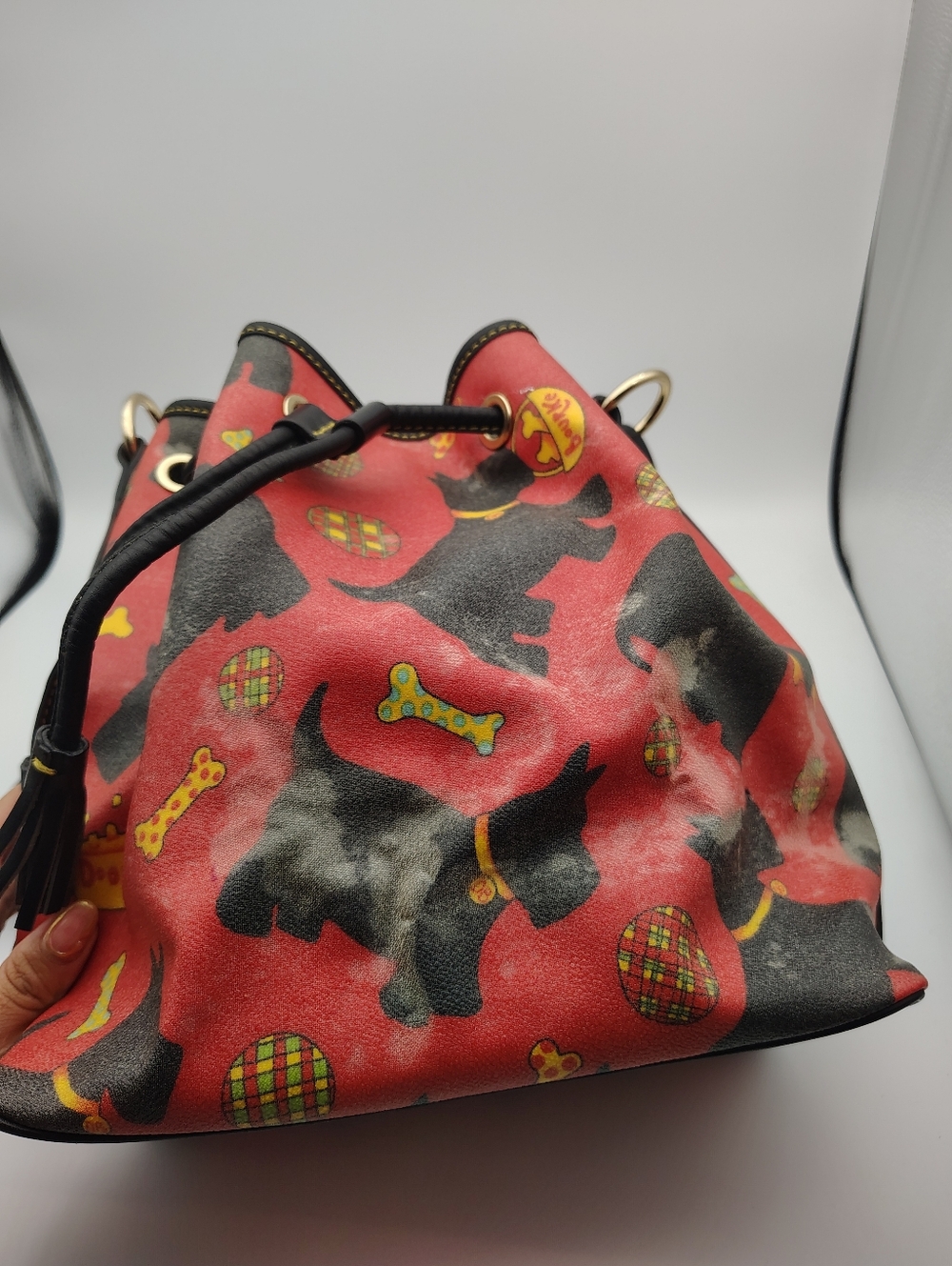 RARE Dooney & Bourke Schnauzer Design Black Bucket Bag In Red/Black/ Tartan - Picture 16 of 16
